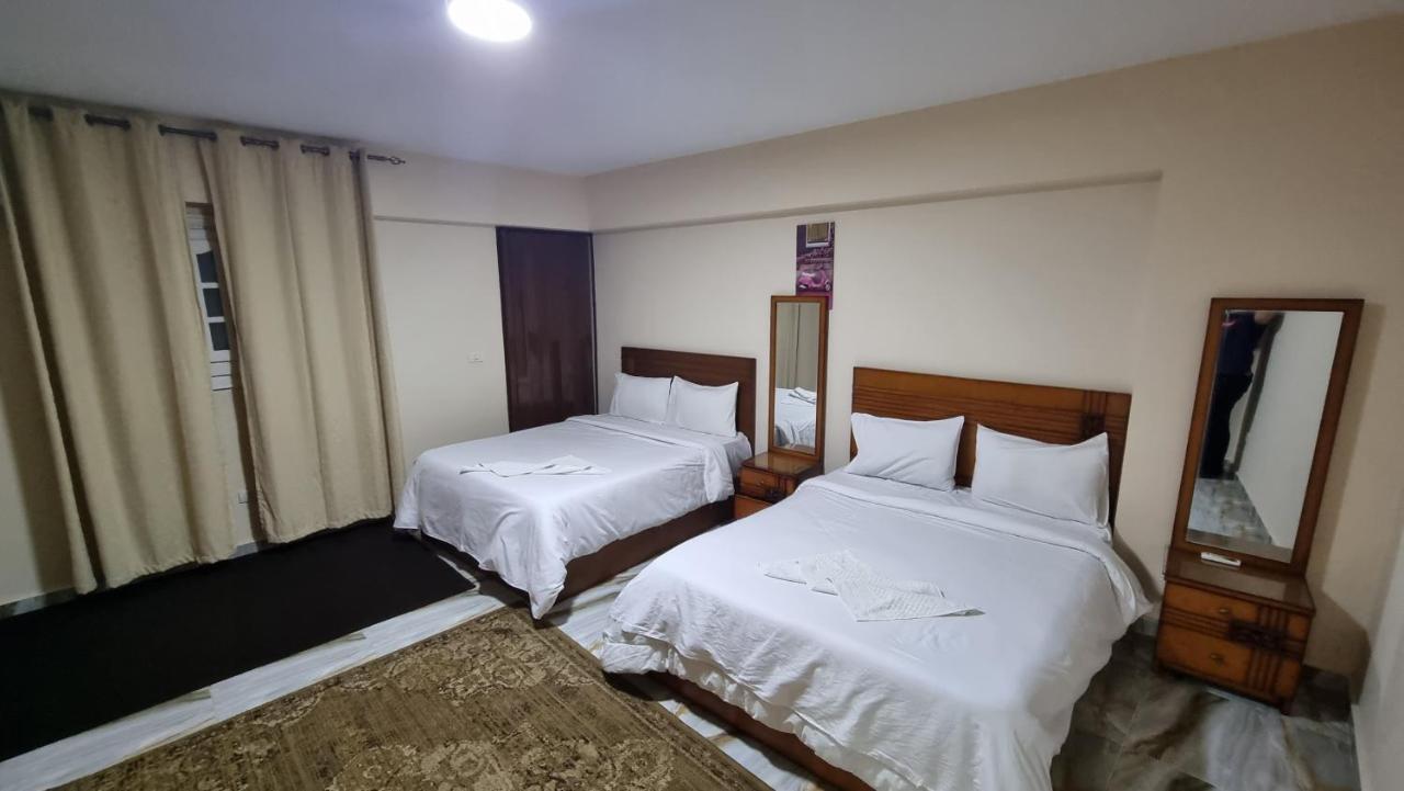 Midpoint Sea View - Families Only Apartment Александрия Екстериор снимка